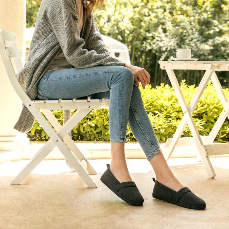 Women's Comfy Loafer Slippers Lightweight Memory Foam Non-slip Indoor Hoe Shoes - Image 2